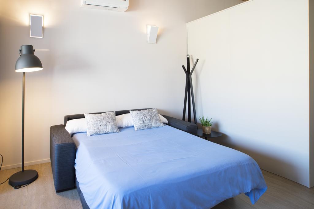 Barcelona Inloft Apartment ภายนอก รูปภาพ