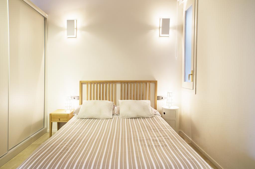 Barcelona Inloft Apartment ภายนอก รูปภาพ